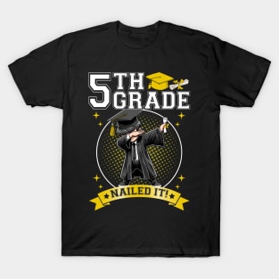 Dabbing Graduation Boys 5th Grade Nailed It Class Of 2024 T-Shirt